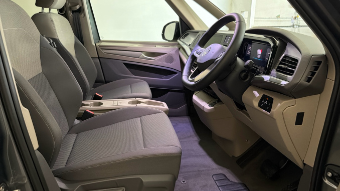 Volkswagen Multivan 1.5 TSI eHybrid Life 5dr 4MOTION DSG Estate - Image 13